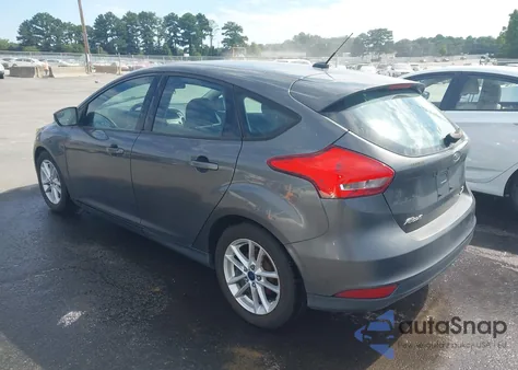 2015 Ford Focus Se z USA, uszkodzony, nr VIN 1FADP3K22FL208973